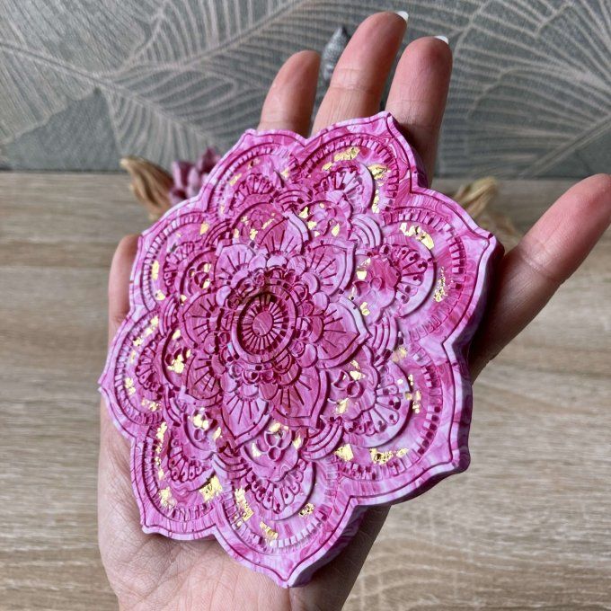 Coffret cadeau – Coupelle mandala rose et dorée, bracelet jonc et boucles d'oreilles Lune