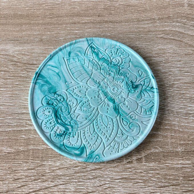 Coffret cadeau – Coupelle ronde vert menthe nacrée et argentée, bracelet jonc et boucles d’oreilles