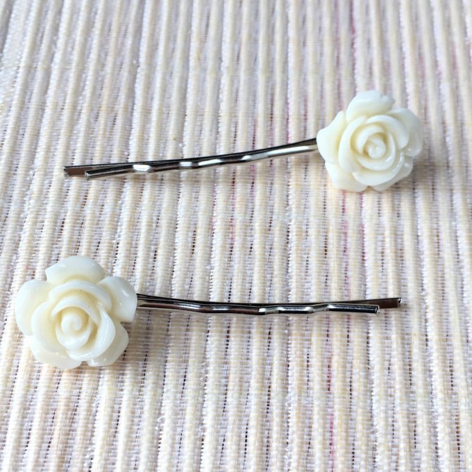 Epingle à cheveux, bobby pin, fleur rose beige