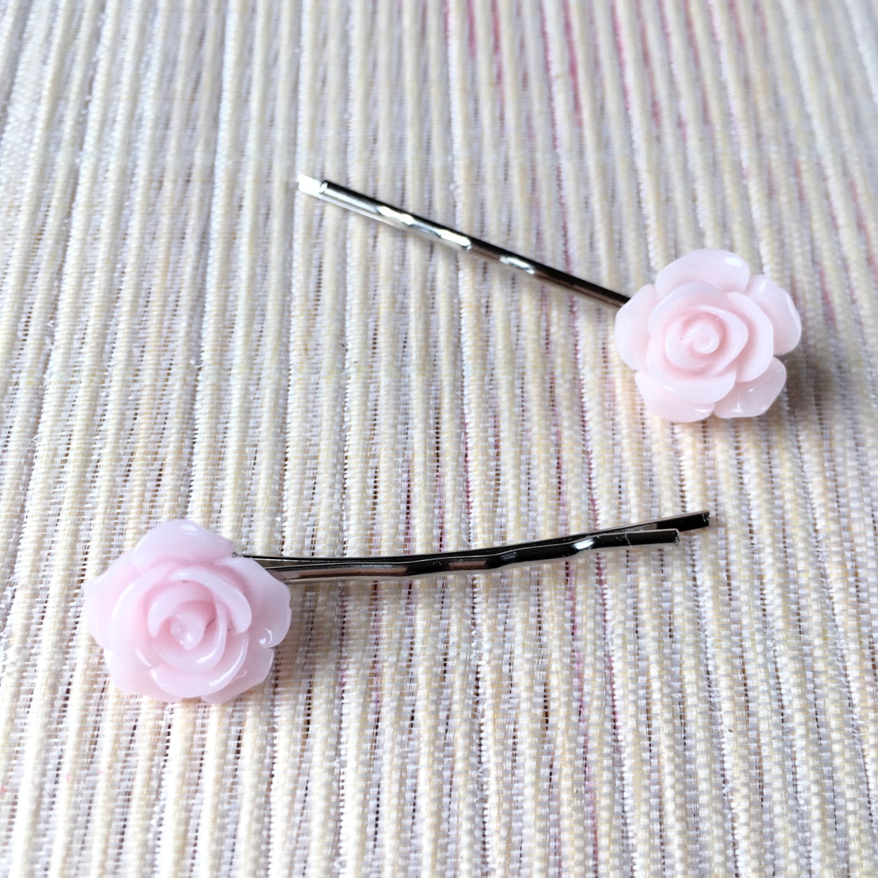 Epingle à cheveux, bobby pin, fleur rose doux