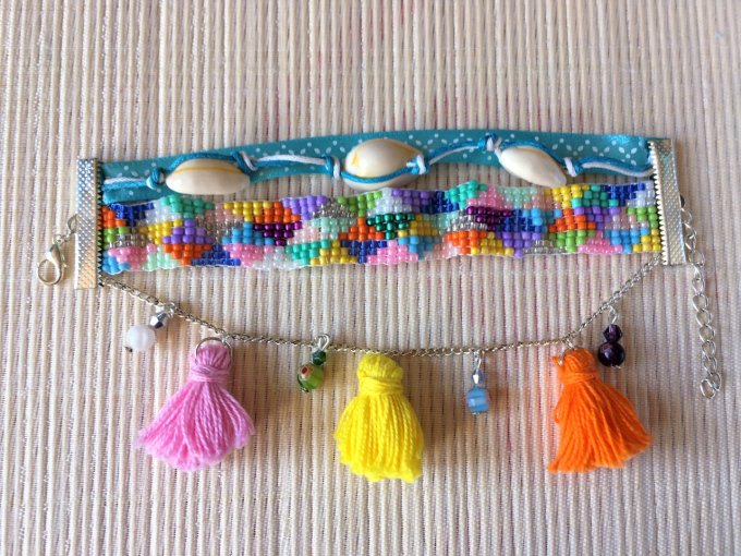 Manchette multi-rangs multicolore