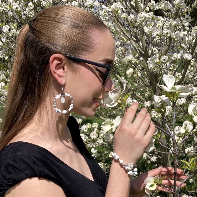 Boucles d'oreilles créoles en Howlite