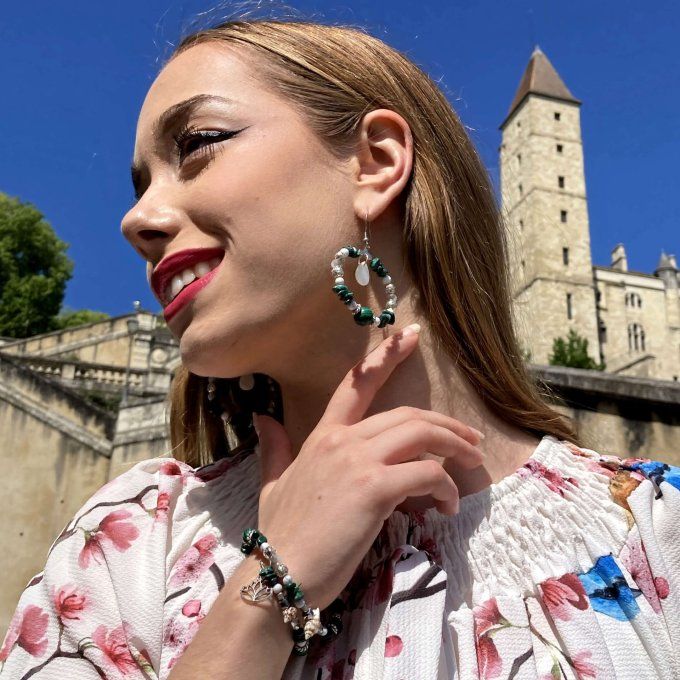 Bracelet Jonc en Malachite, perles, coquillages, breloques lotus & éléphant