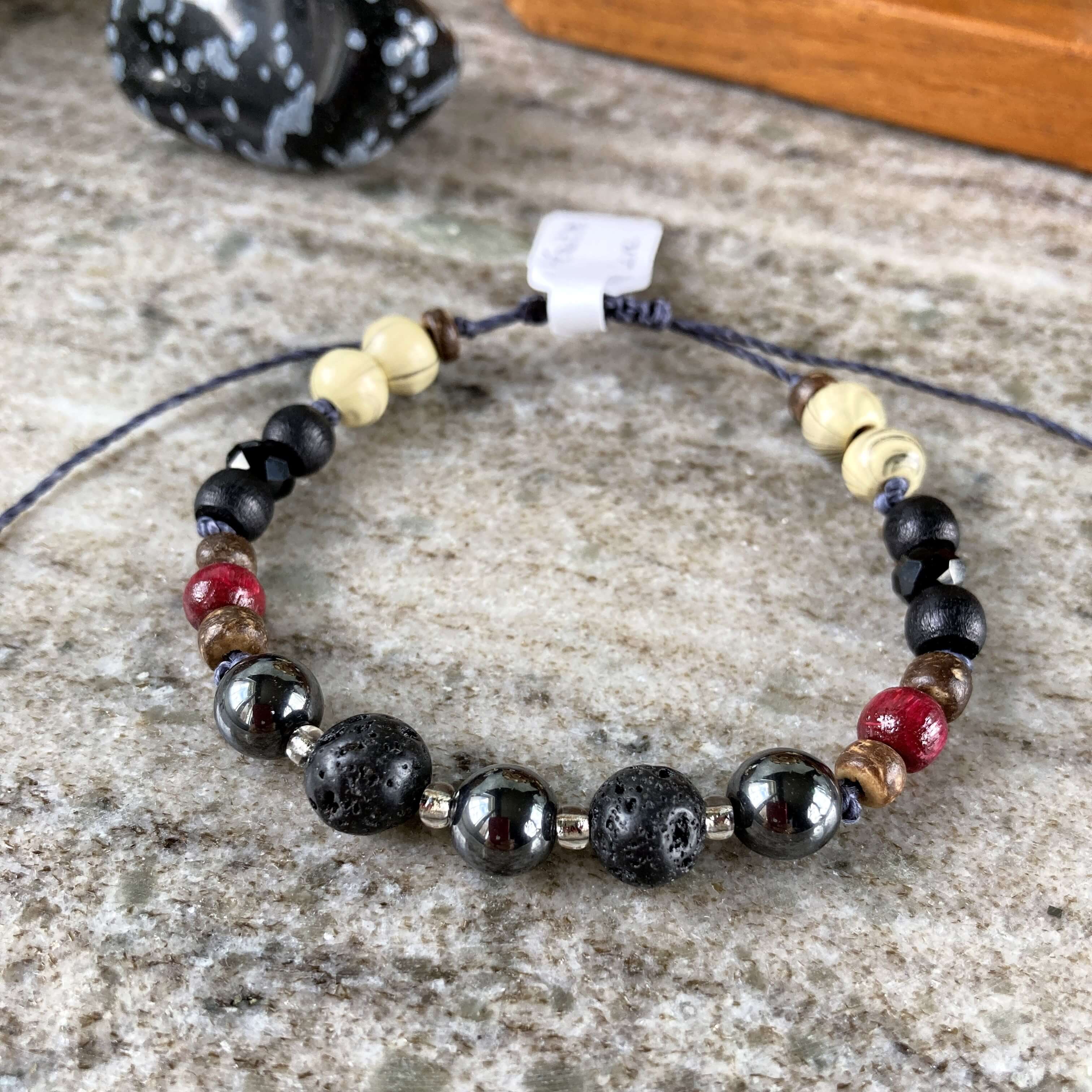 Bracelet homme hématite et lave, bijou artisanal